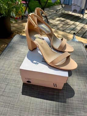 Women's Nude Block Heel Sandals with Ankle Strap
